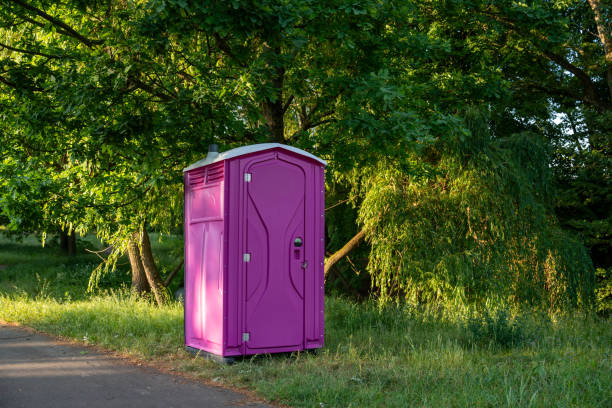 Best Portable restroom trailer rental  in Red Oaks Mill, NY
